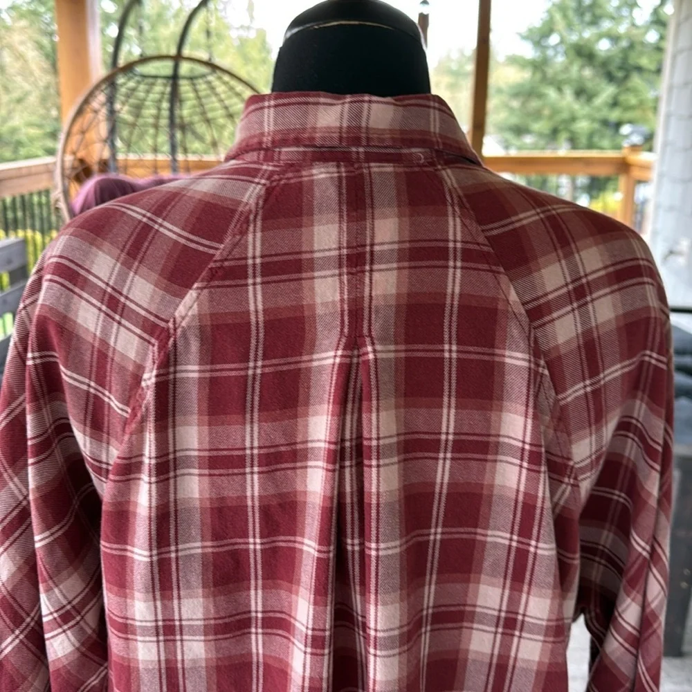 Eddie Bauer | Plaid Long Sleeve - Picture 5 of 8